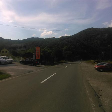Karavan 123 Raška エクステリア 写真