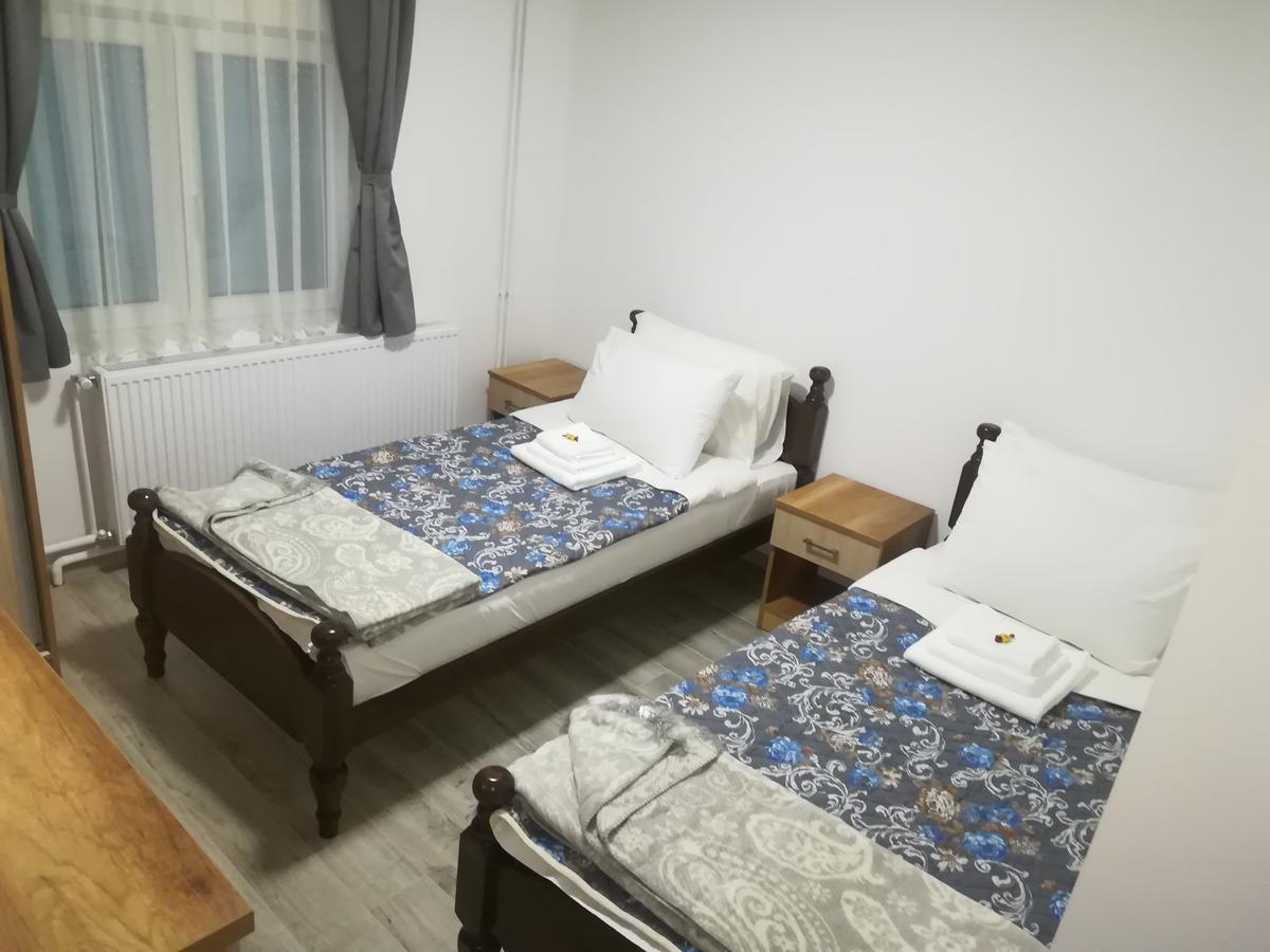 Karavan 123 Raška エクステリア 写真