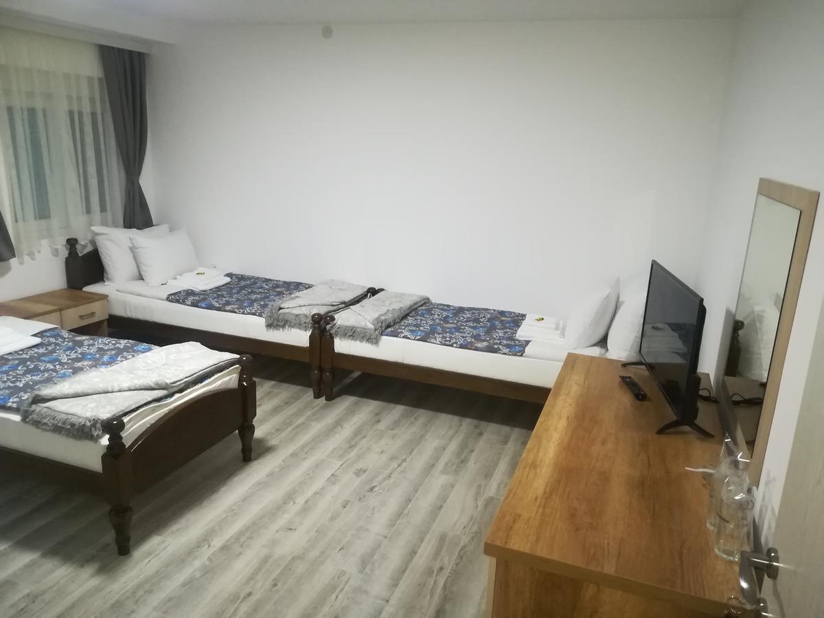 Karavan 123 Raška エクステリア 写真