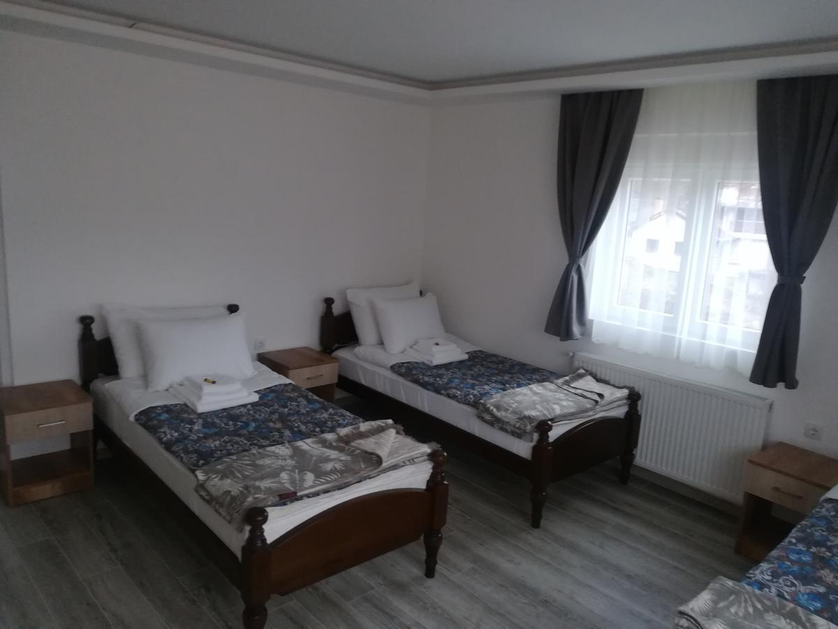 Karavan 123 Raška エクステリア 写真