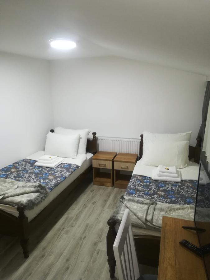 Karavan 123 Raška エクステリア 写真