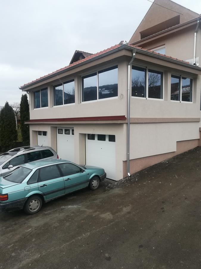 Karavan 123 Raška エクステリア 写真