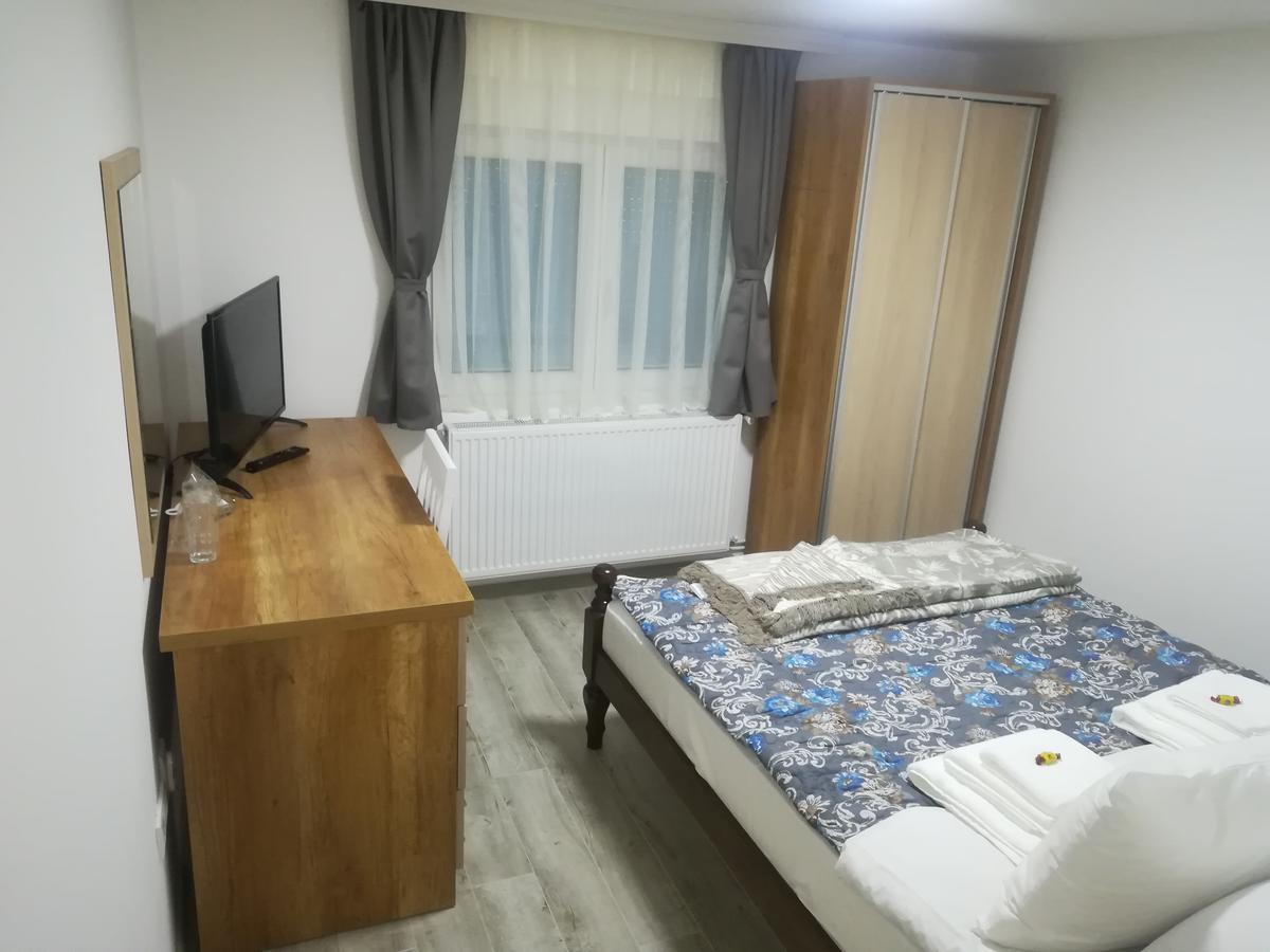 Karavan 123 Raška エクステリア 写真