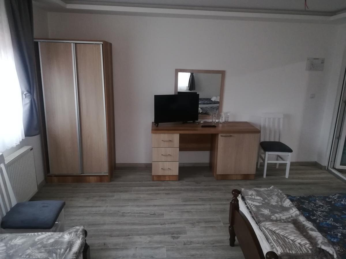 Karavan 123 Raška エクステリア 写真