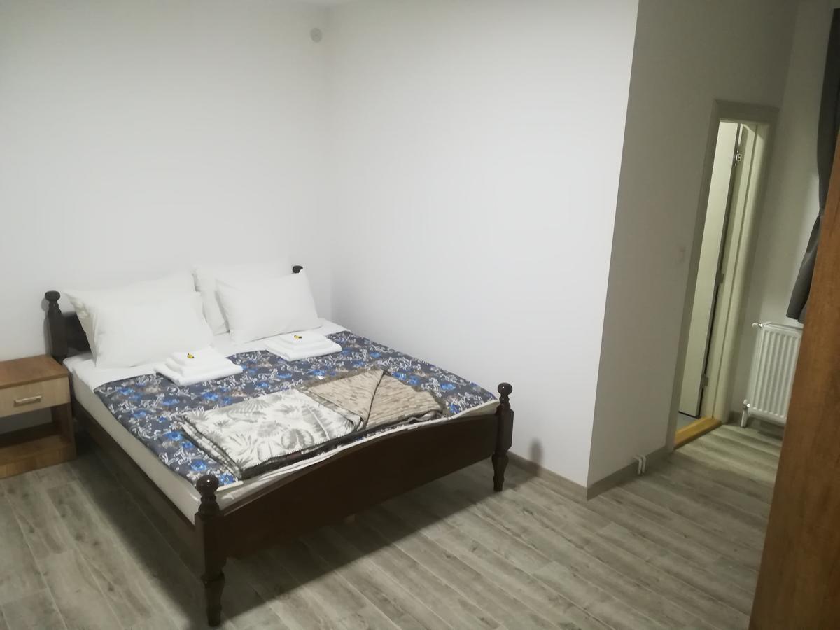 Karavan 123 Raška エクステリア 写真